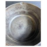 Cast Iron No. 8 Covered Pot With Trivet Insert