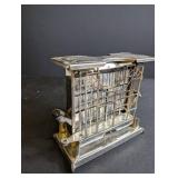 Antique Universal Electric Toaster No. E940