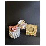 Elizabethan Floral Teacup, Antique Ivory Frame & Rose Box Mixed Lot