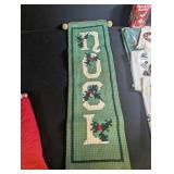 Vintage Christmas Table Linens & Decor Mixed Lot