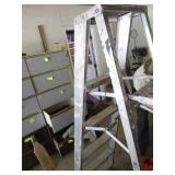 Aluminum Step Ladder