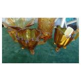 4-Vintage Amber Pieces