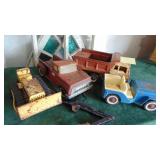 4-Vintage Metal Trucks
