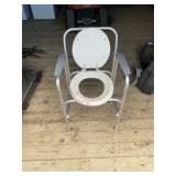 office chair / duty chair