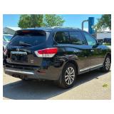 2013 NISSAN PATHFINDER SL *4x4 | 3RD Row Seating* (NO RESERVE)