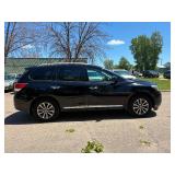2013 NISSAN PATHFINDER SL *4x4 | 3RD Row Seating* (NO RESERVE)