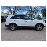2013 KIA SORENTO EX *All Wheel Drive* (NO RESERVE)