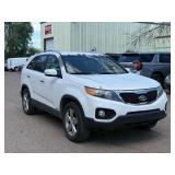 2013 KIA SORENTO EX *All Wheel Drive* (NO RESERVE)