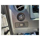 2013 FORD F-150 XLT *5.0L Motor | 4x4 | No Accidents Reported* (NO RESERVE)