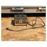 Woodward Schumacher Sure Fire 600 - 6 amp Battery Charger