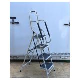Metal Framed Fold up Step Ladder - 5ft