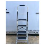 Metal Framed Fold up Step Ladder - 5ft
