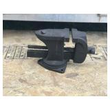 Vintage Wards Master Quality Vise - 3.5”