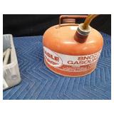 Larin hydraulic and Eagle Snozzle gas can