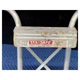 Ladder stabilizer
