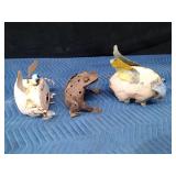 Metal pig birdhouse, metal pig and a metal frog