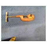 Rigid pipe cutter