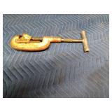 Rigid pipe cutter
