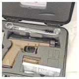 Springfield XDM  45, 45ACP, Threaded Barrel, 2 Mags in Case