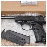 Walther P1, 9mm, 2 Mags in Case