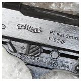 Walther P1, 9mm, 2 Mags in Case