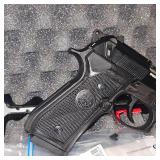 Beretta M9-22, 22LR, 2 Mags in Case