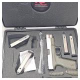 Springfield XDM40, 40SW, Stainless/Green, 3 Mags in Case