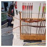 2 Recurve Bows with Arrows and STAND "Necedach","Missilite"