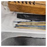 2 Recurve Bows with Arrows and STAND "Necedach","Missilite"