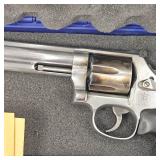S&W 686, 357 Mag, 6" Stainless, in Case