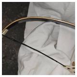 Bear Recurve Bow "Kodiak Hunter" with Arrows and Quiver