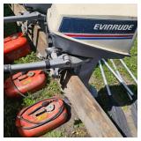 Evinrude 7.5 HP Outboard Engine with Gas Tank