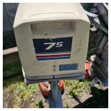 Evinrude 7.5 HP Outboard Engine with Gas Tank