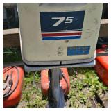 Evinrude 7.5 HP Outboard Engine with Gas Tank