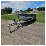 1989 Crestliner FishHawk, 17ft with 1989 60HP Motor