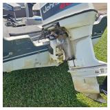 1989 Crestliner FishHawk, 17ft with 1989 60HP Motor