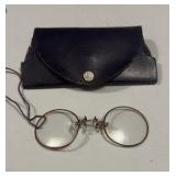 4 Pairs of Vintage Eyeglasses with Cases