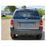 2005 FORD ESCAPE XLT *2 Owner | 4x4 | No Accidents Reported* (NO RESERVE)