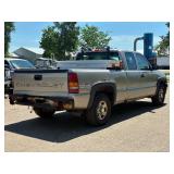 2001 CHEVROLET SILVERADO 1500 *4x4 | No Accidents Reported* (NO RESERVE)