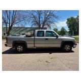 2001 CHEVROLET SILVERADO 1500 *4x4 | No Accidents Reported* (NO RESERVE)