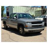 2001 CHEVROLET SILVERADO 1500 *4x4 | No Accidents Reported* (NO RESERVE)