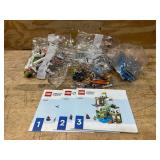 Lego City Apartment Building 60365 688pcs retired set Msrp $94.99