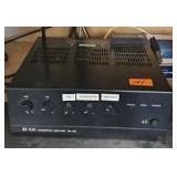 TOA amplifier