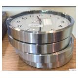 lot of 4 clocks
