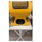 deWalt bench grinder DW7588 inch