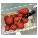 pipetters bulbs and disposable pipettes