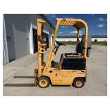 Clark 2,000 LB LPG Forklift
