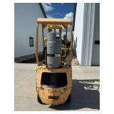 Clark 2,000 LB LPG Forklift
