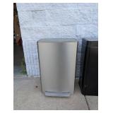 KOHLER 13GAL SENSOR TRASH CAN & 2 STAINLESS STEEL 13GAL STEP TRASH CANS (3 TOTAL)