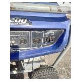 Yamaha EF7200DE generator, featuring a 7200-watt electric start gasoline engine.